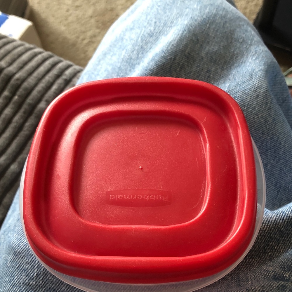 Rubbermaid Red Square Food Storage Container with Red Lid